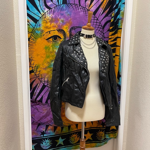 🌈 Lovely studded moto jacket - Picture 3 of 12